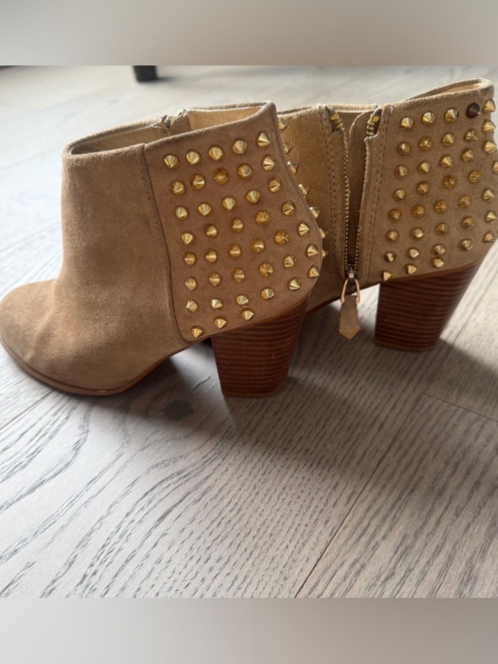 Zara Women’s Tan Suede leather Studded Ankle Booties size 6.5